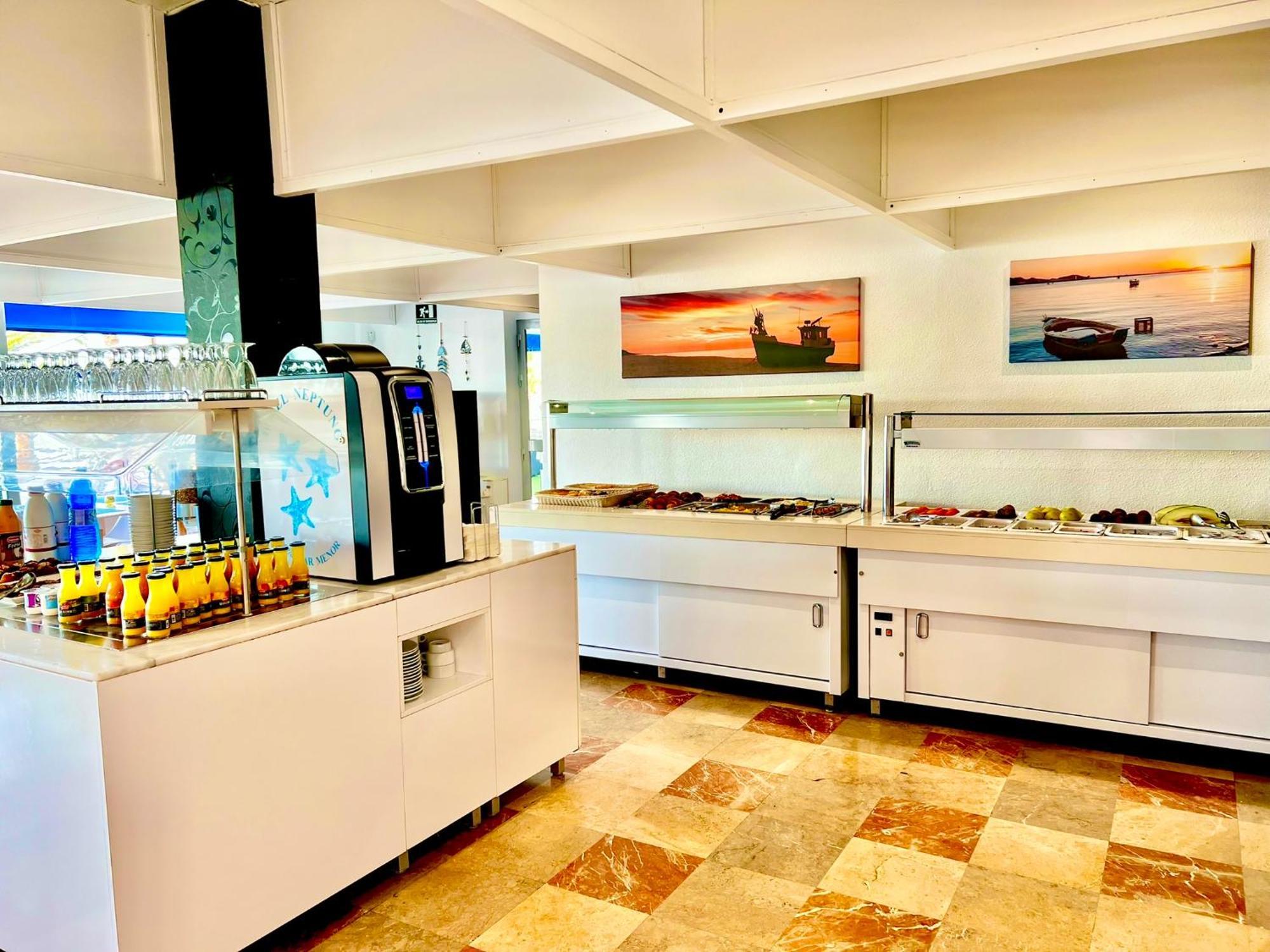 Hotel Neptuno ซานเปรโดเดลปีนาตาร์ ภายนอก รูปภาพ